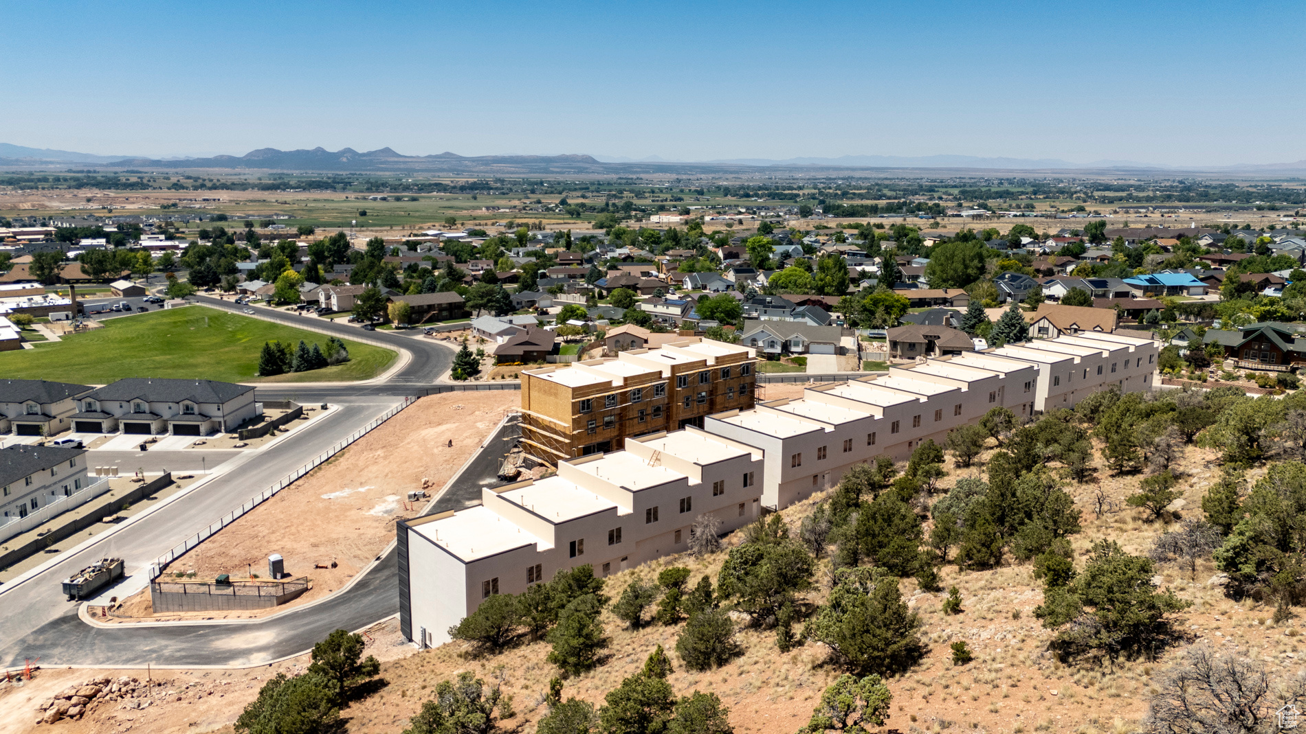 FIDDLERS COVER PUD - Residential