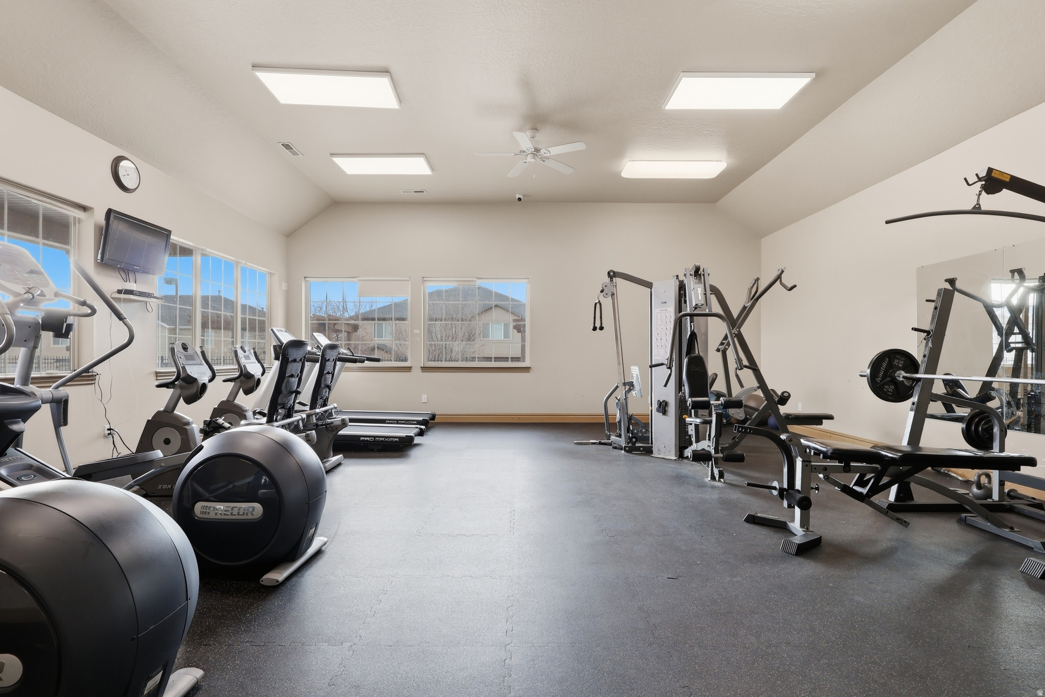 THANKSGIVING MEADOWS - Residential