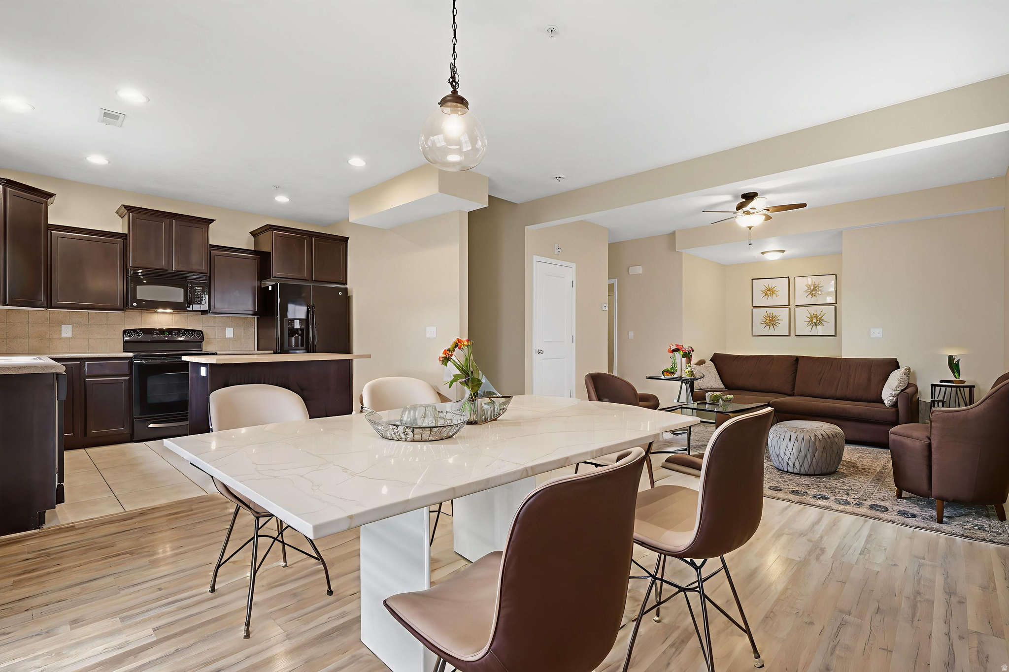 THANKSGIVING MEADOWS - Residential