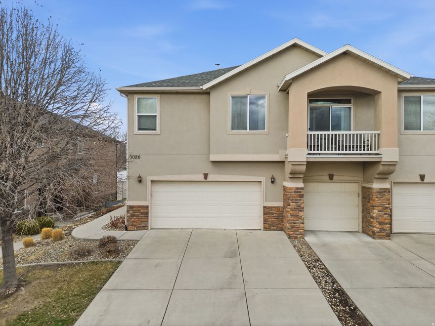 Stunning row-end unit! 3BR/2.5BA with spacious open layout and breakfast bar. Unfinshed basement offers huge potential. 2-car garage included. Prime location near I-15, shopping, and major employers, yet tucked in a quiet area. Fridge, washer, and dryer convey. Move-in ready and easy to show!