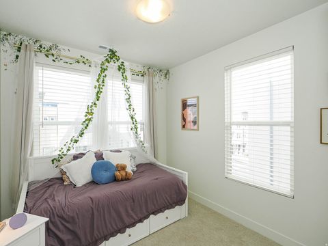 Tiny photo for 571 N 1400 W, Farmington, UT 84025 (MLS # 2137937)