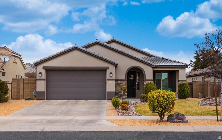 HIGHLAND PARK PH1 SUB AT THE CORAL - Residential