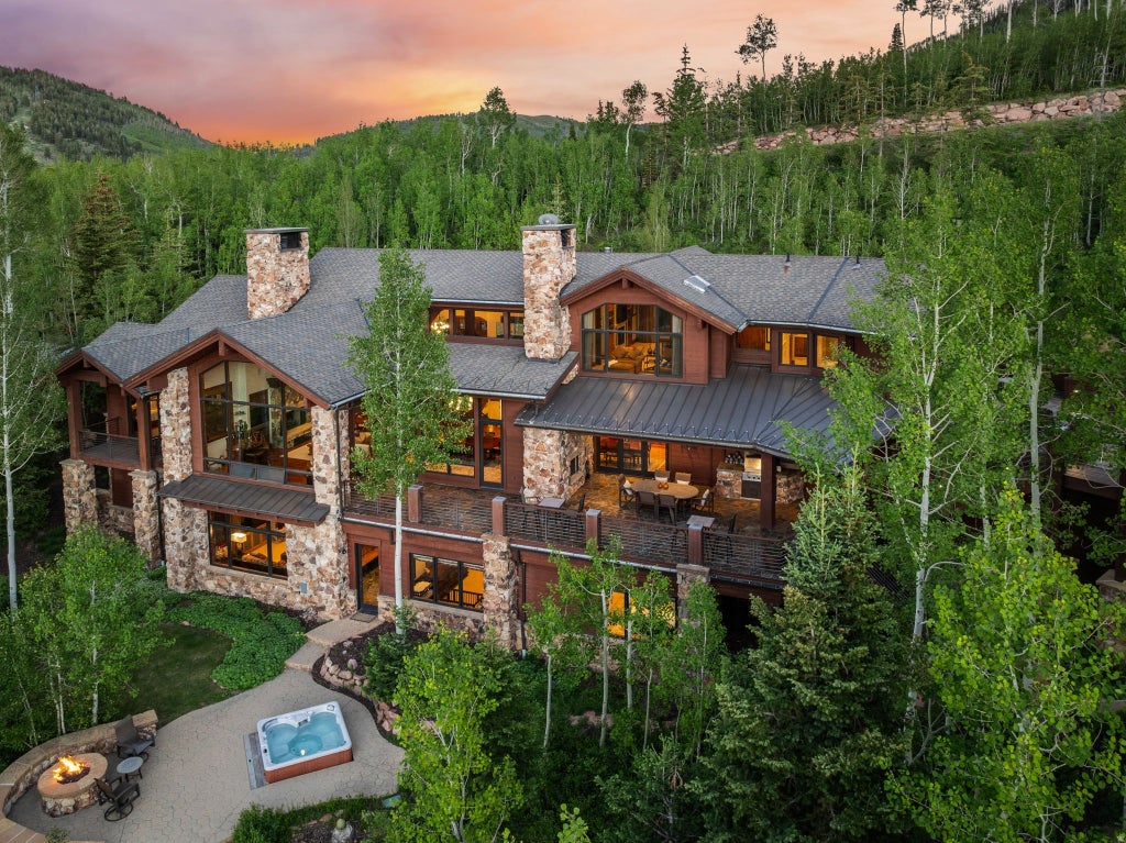 Photo of 39 WHITE PINE CANYON RD, Park City, UT 84060 (MLS # 2166593)