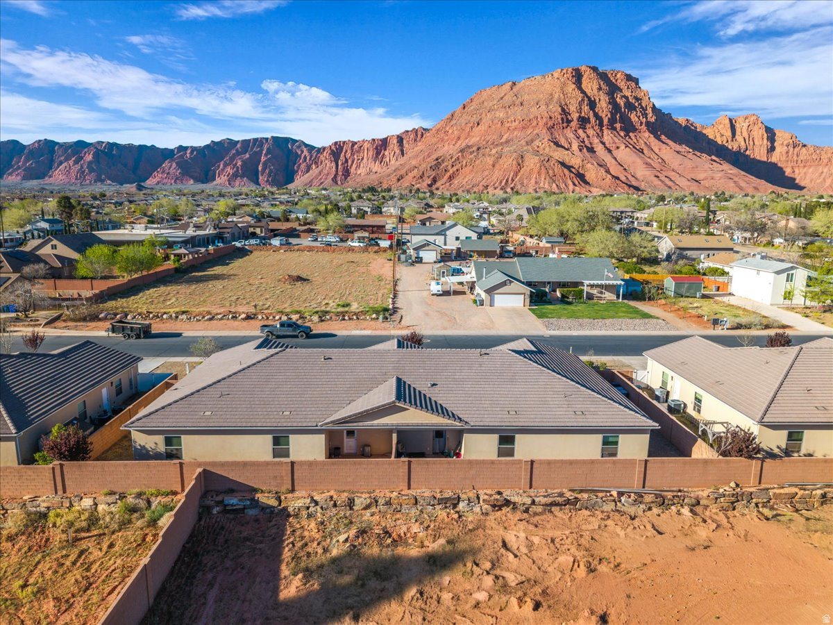 BEST ACRES - Residential