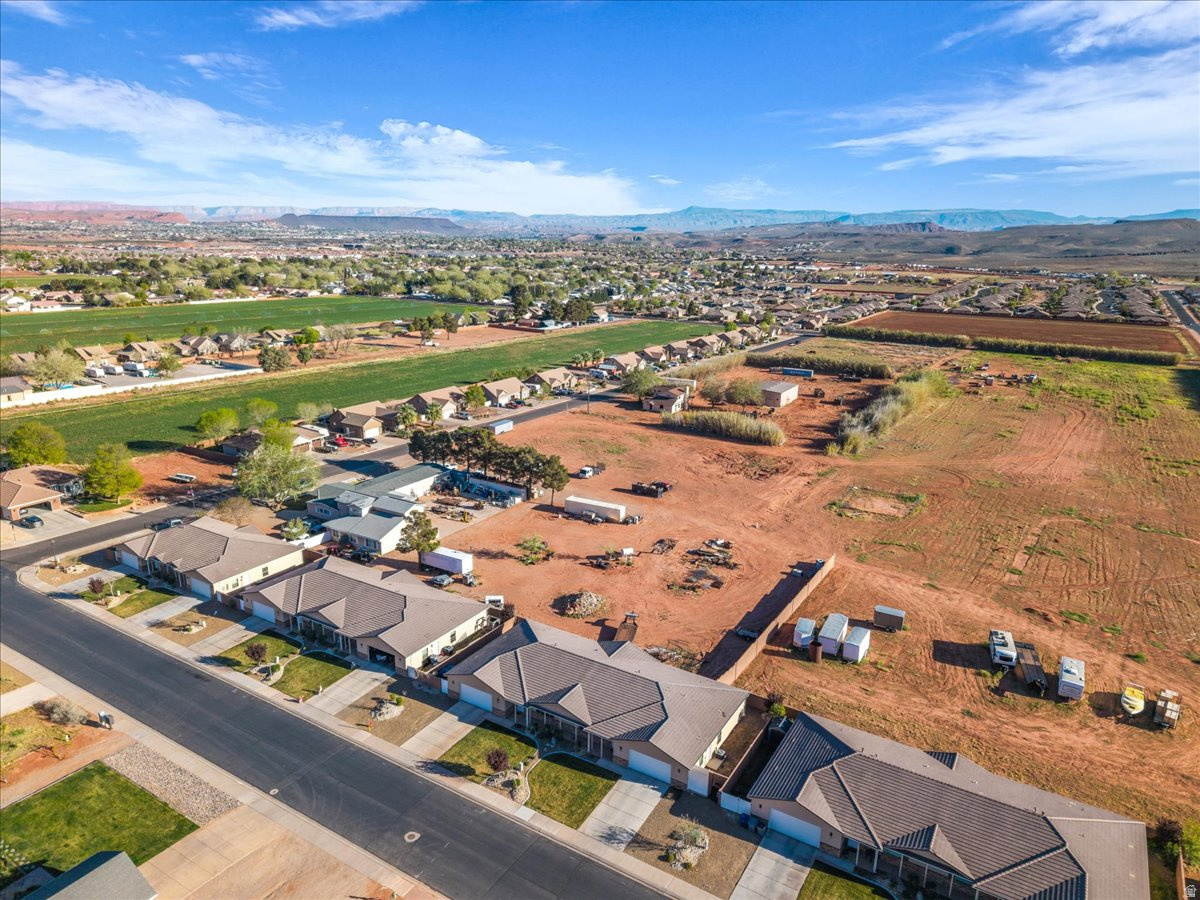 BEST ACRES - Residential