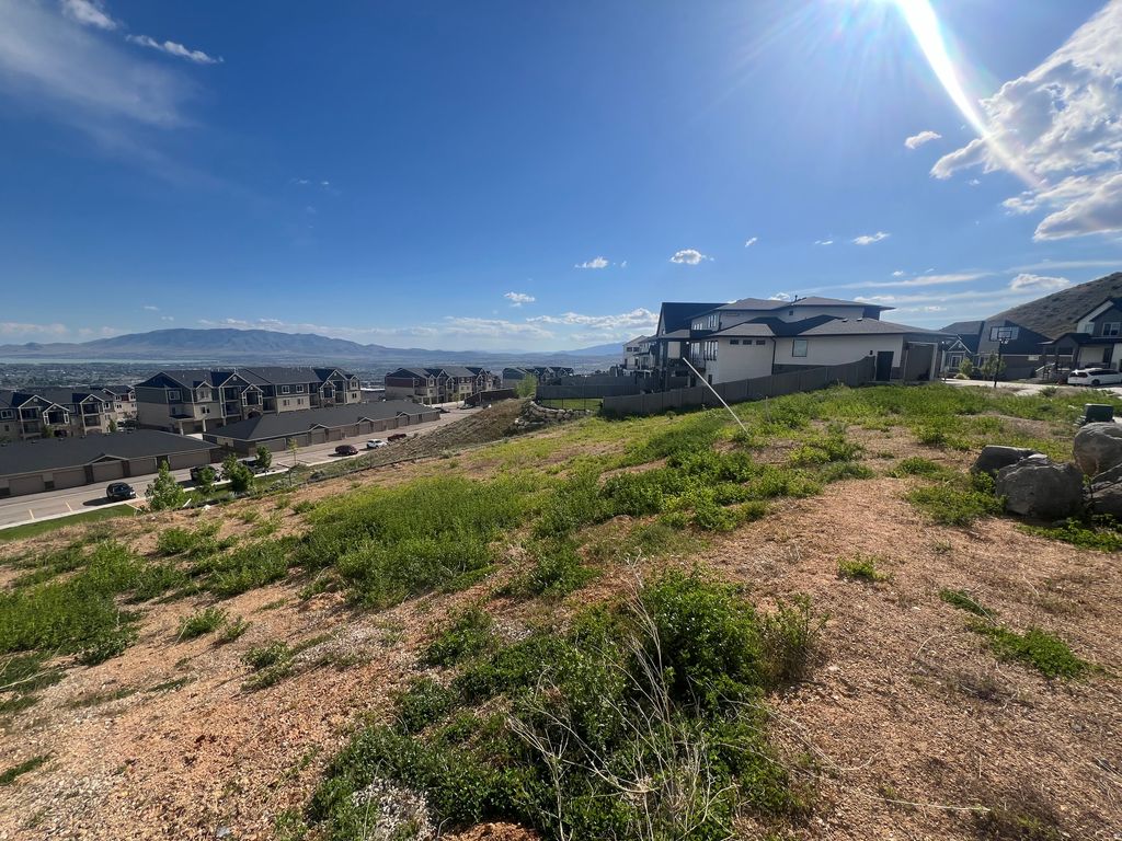Photo of 1057 W SEASONS VIEW CT #113, Lehi, UT 84043 (MLS # 2119906)