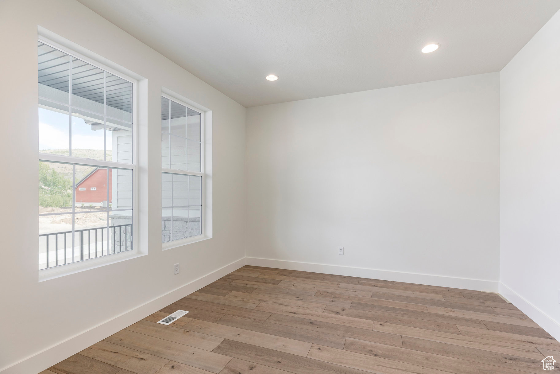 STEWART RANCHES - Residential