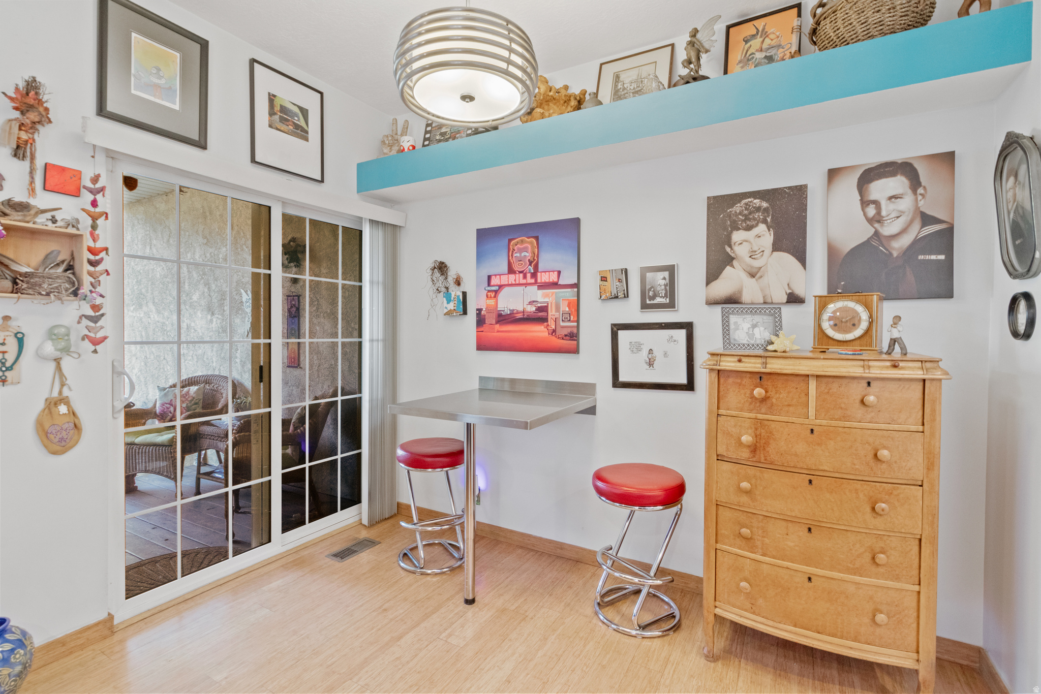 CROSSPOINTE CONDOS - Residential