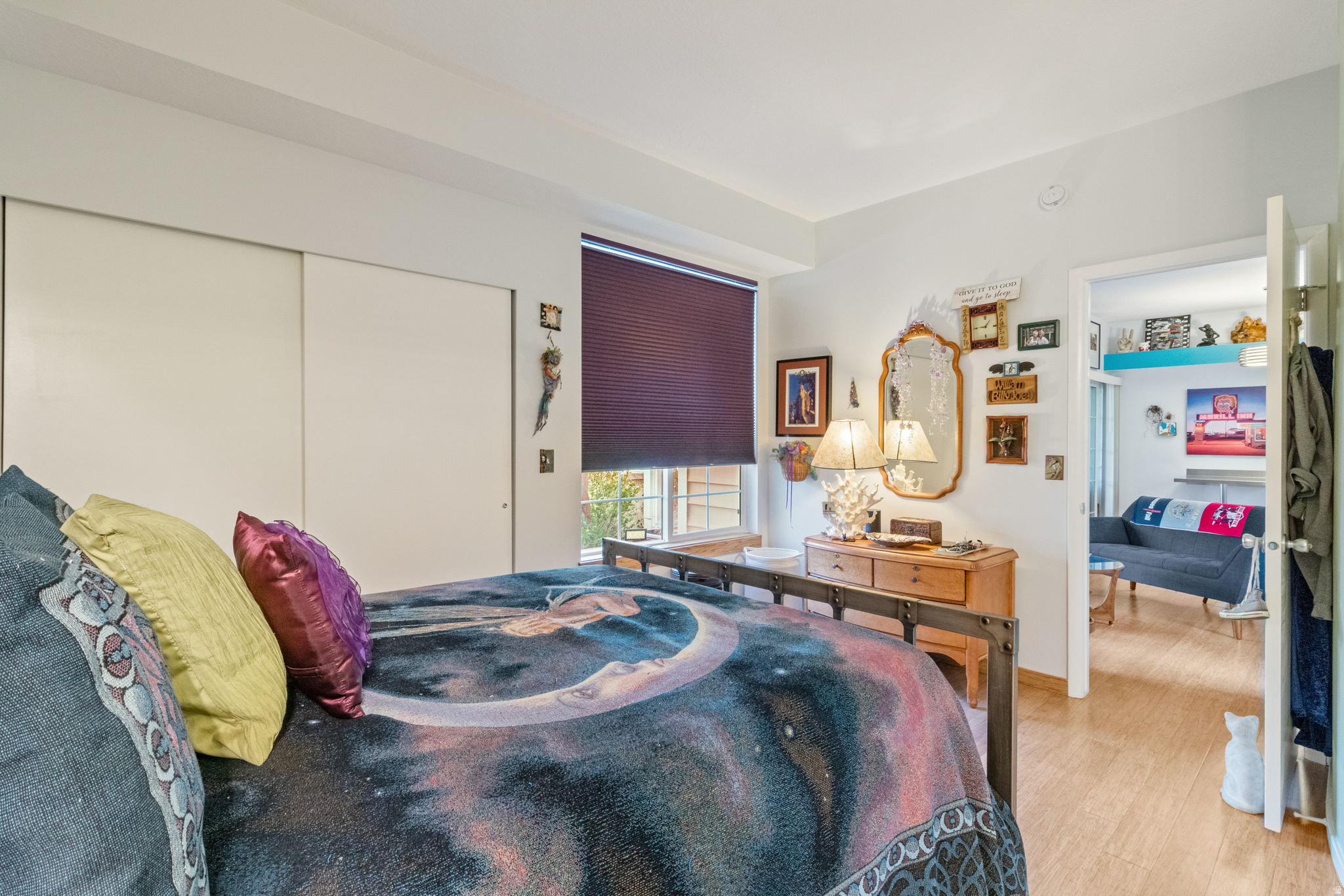 CROSSPOINTE CONDOS - Residential