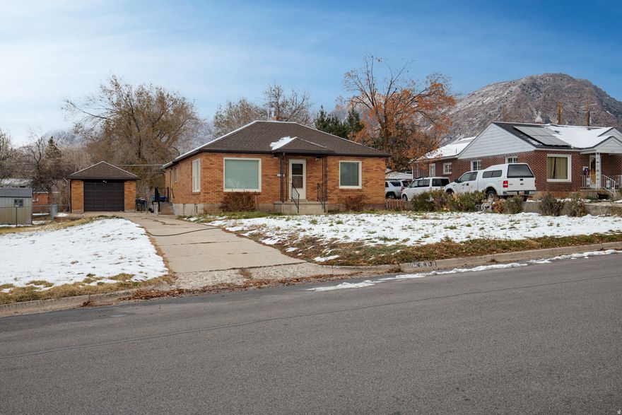 What a space to call home! Close to mountain trails, shopping and Ogden Canyon Home is ready for carpet for you to choose.  New roof in the last five years. Call today to make this home custom to you.