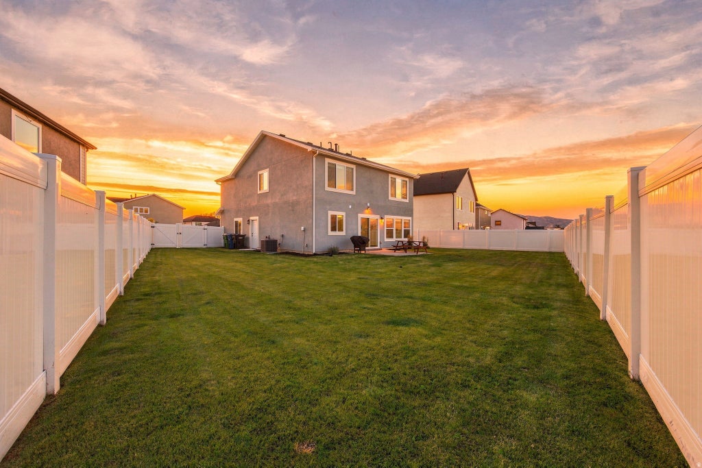 Photo of 1566 SILVER CANOE LOOP, Logan, UT 84321 (MLS # 2186334)
