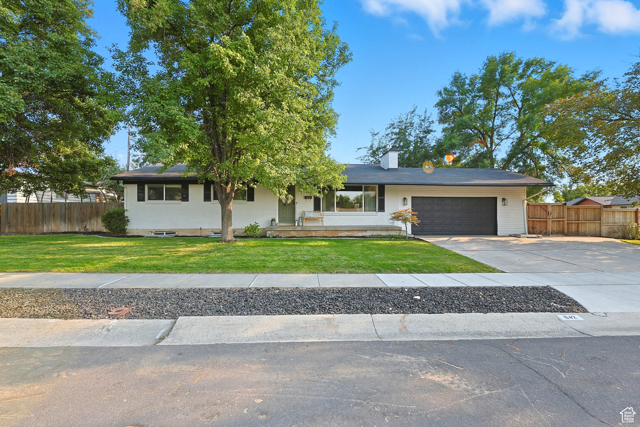 DAYSEN HEIGHTS - Residential