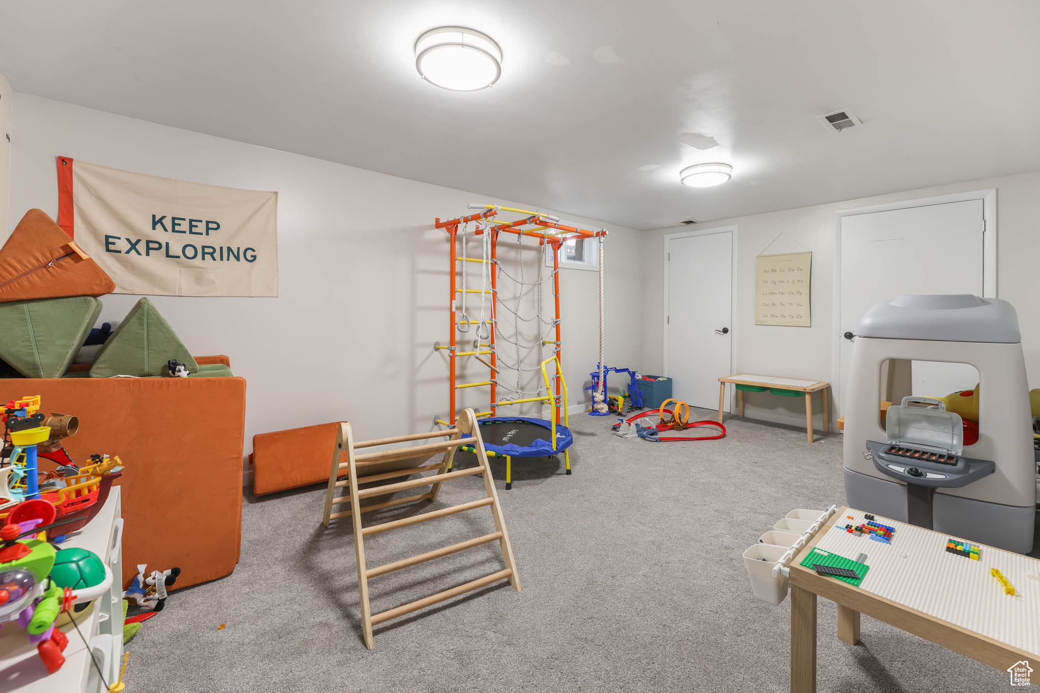 DAYSEN HEIGHTS - Residential