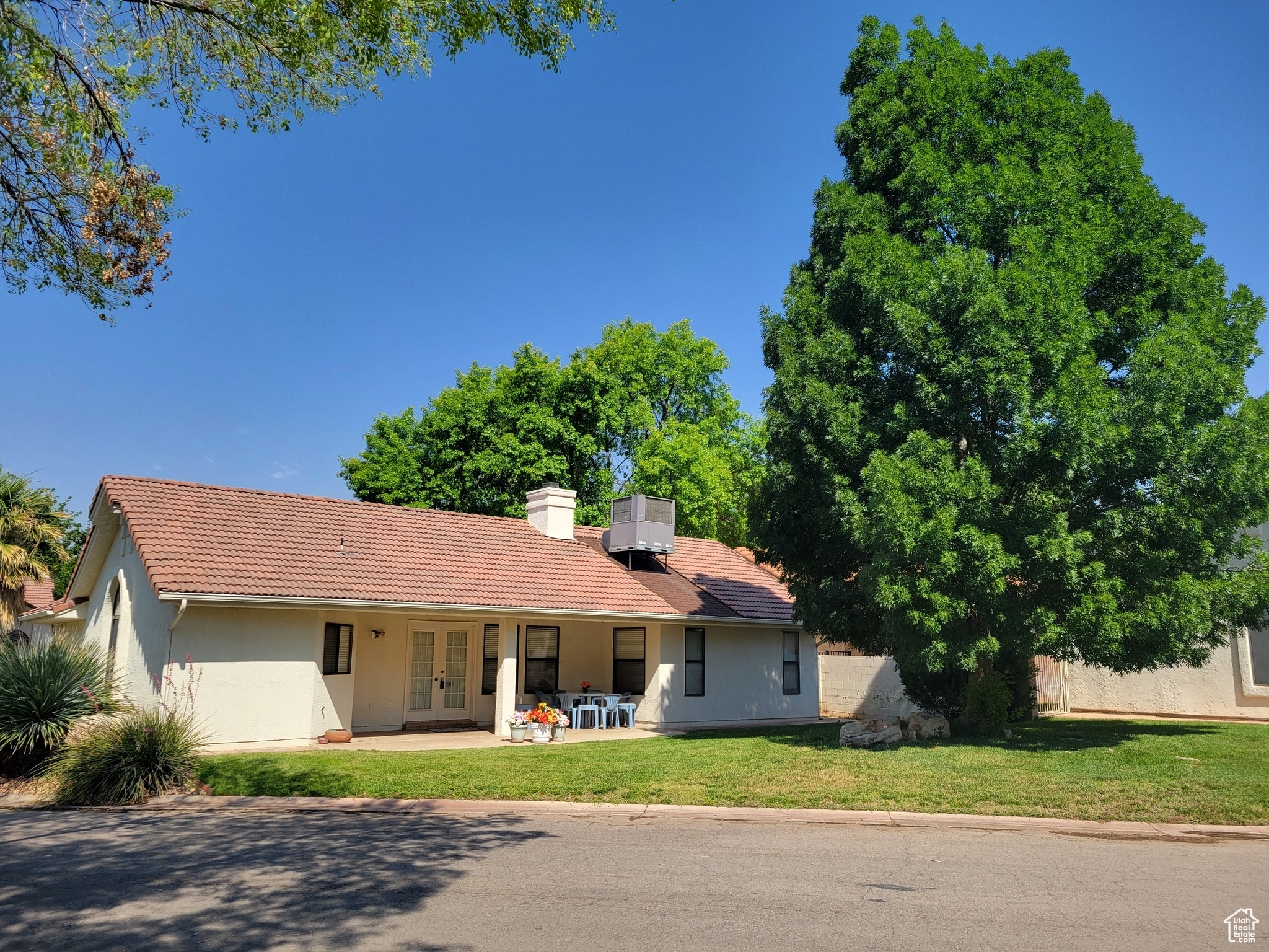 WILLOW RUN RESORT 1 CONDO - Residential