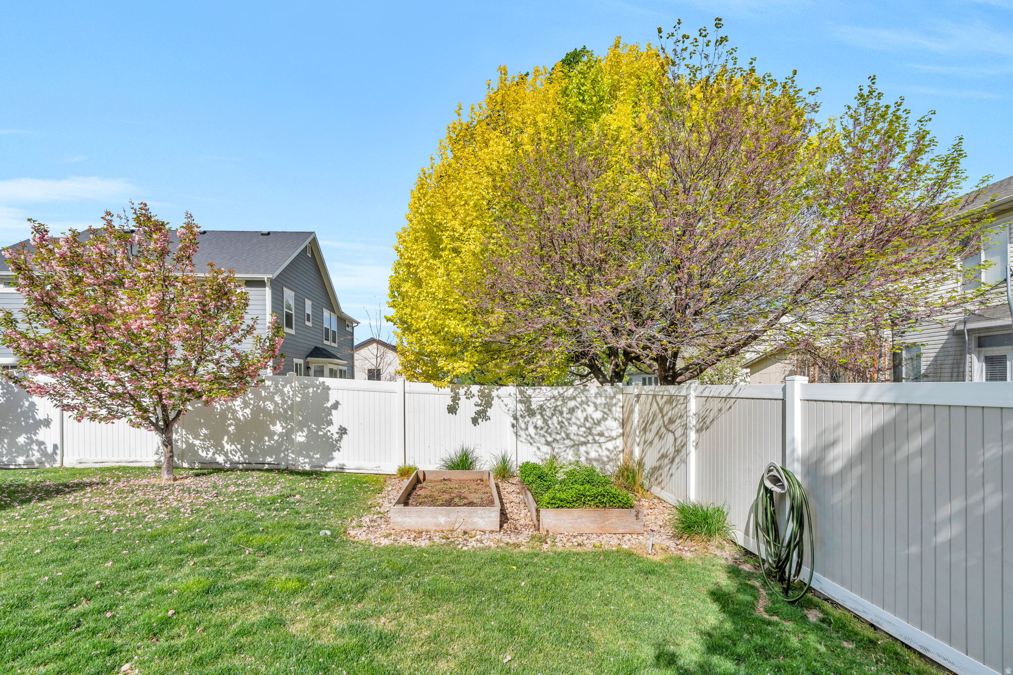 HARVEST MEADOWS - Residential