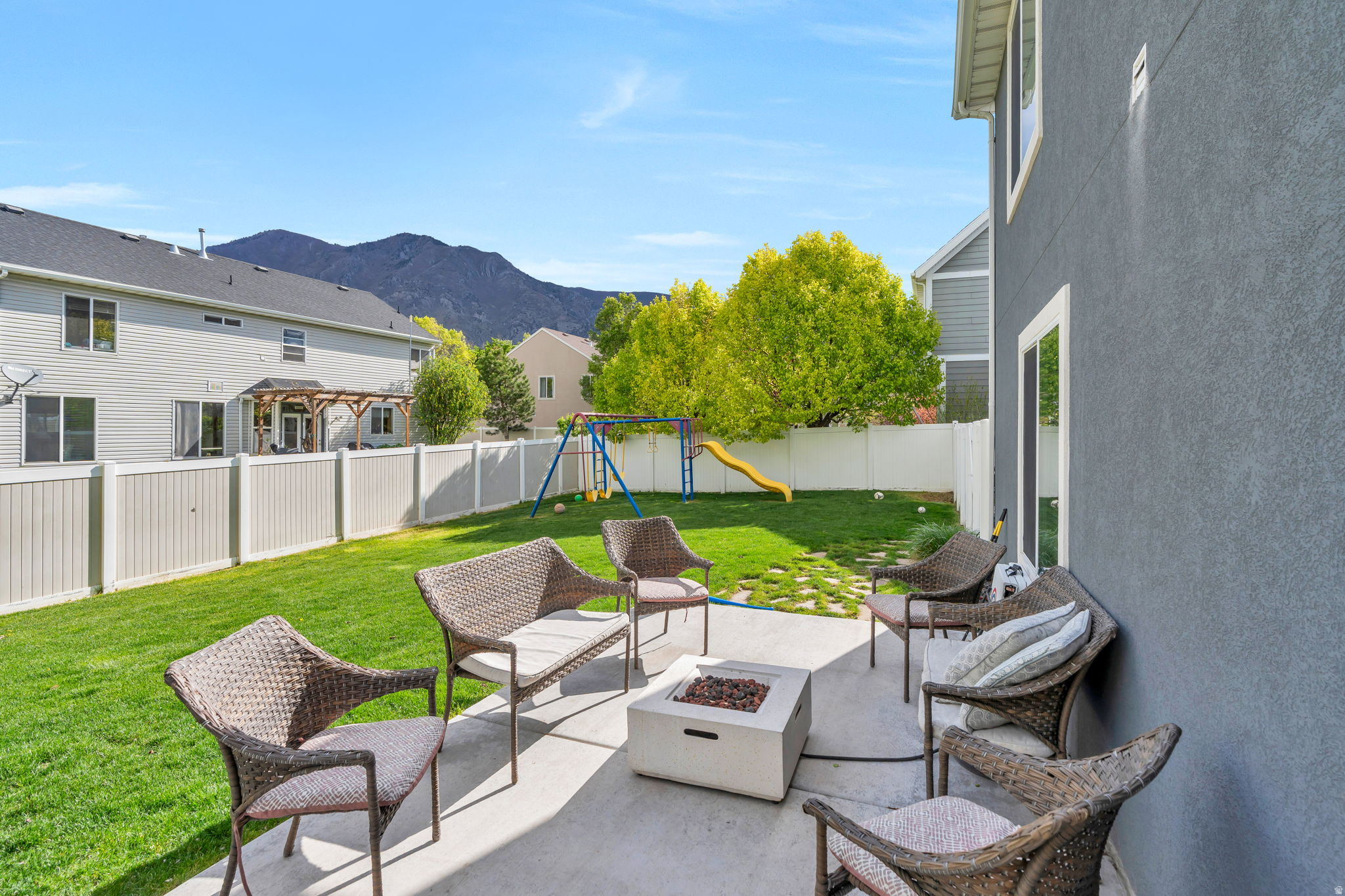 HARVEST MEADOWS - Residential