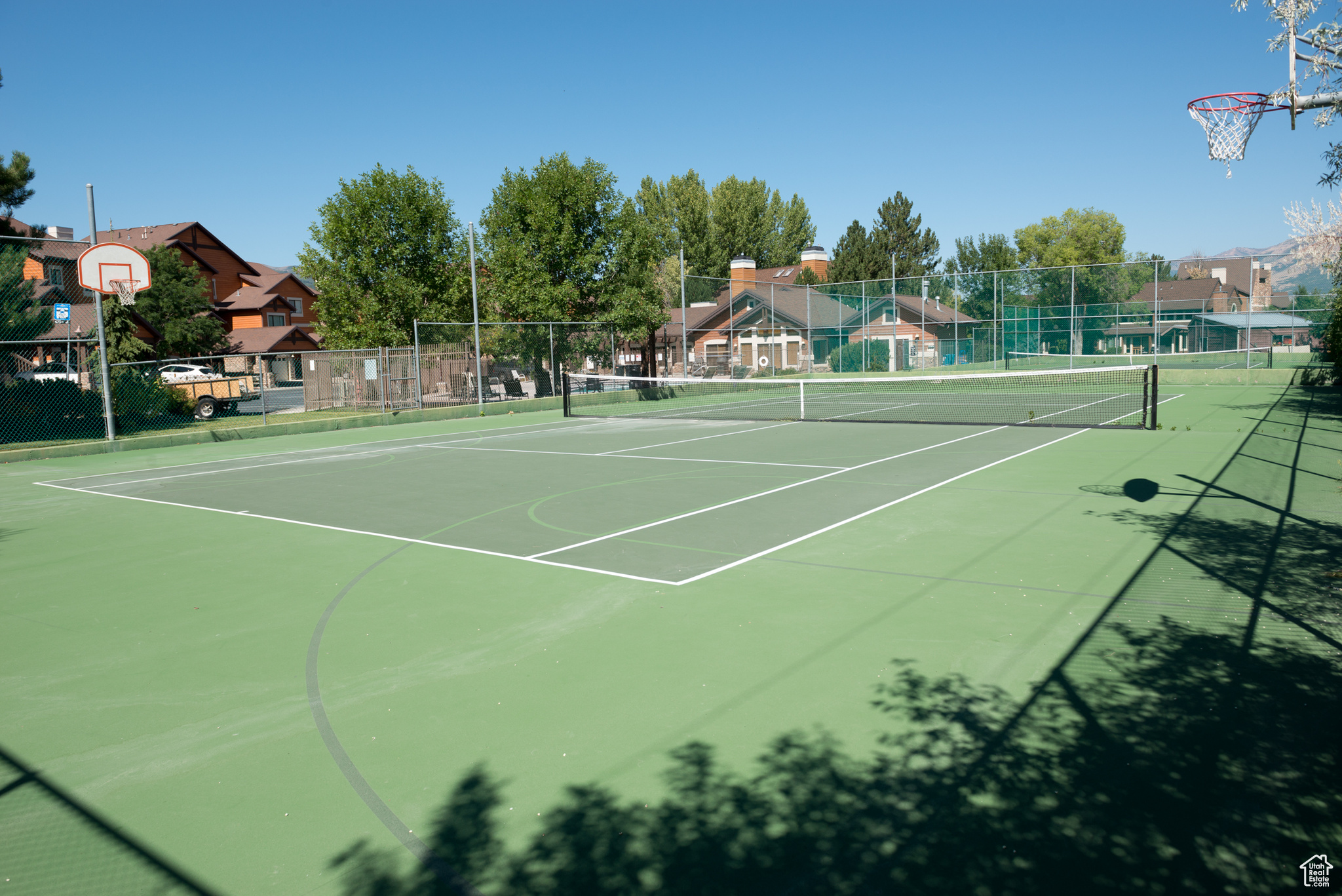 LAKESIDE VILLAGE - Residential