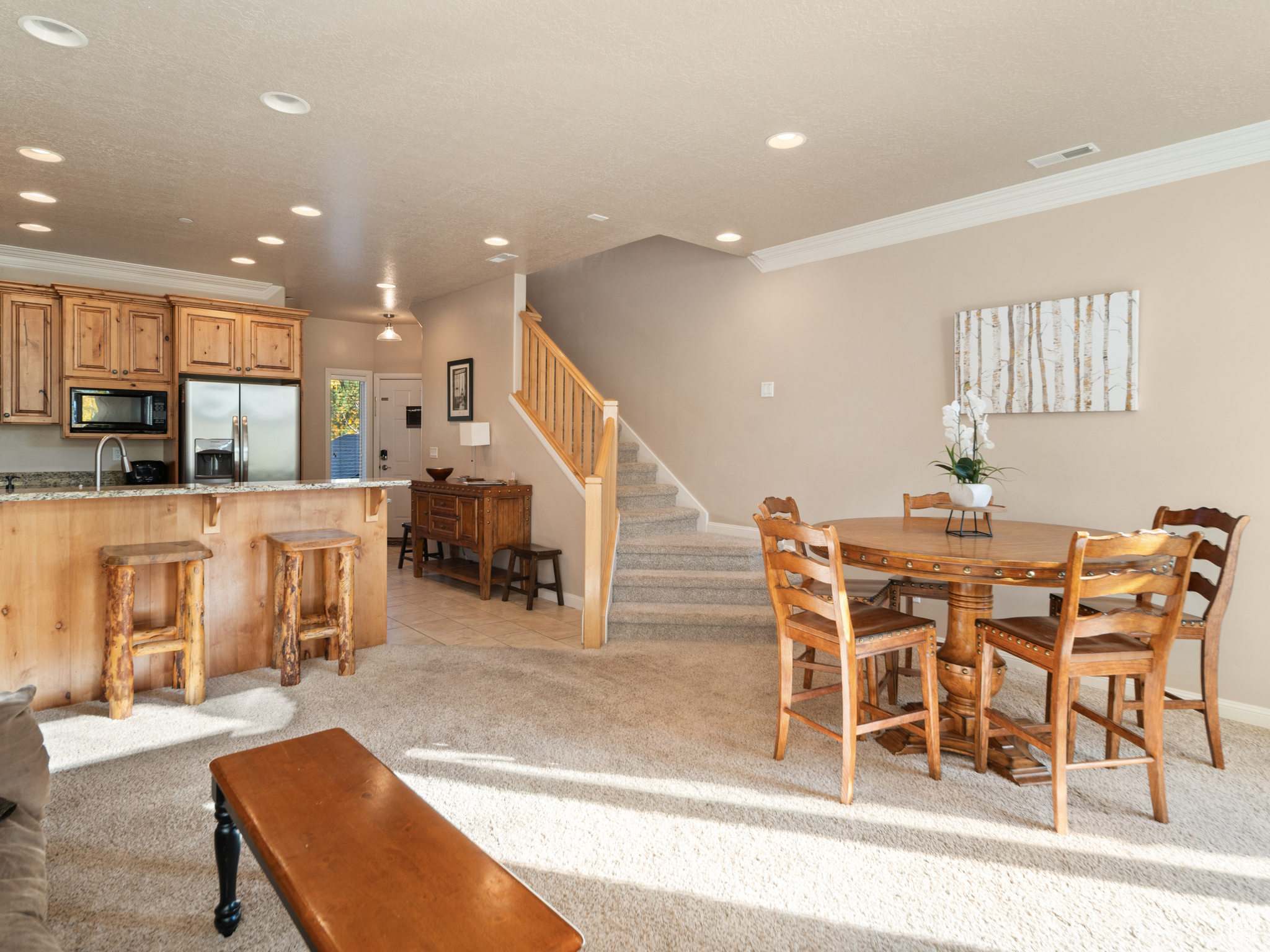 LAKESIDE VILLAGE - Residential