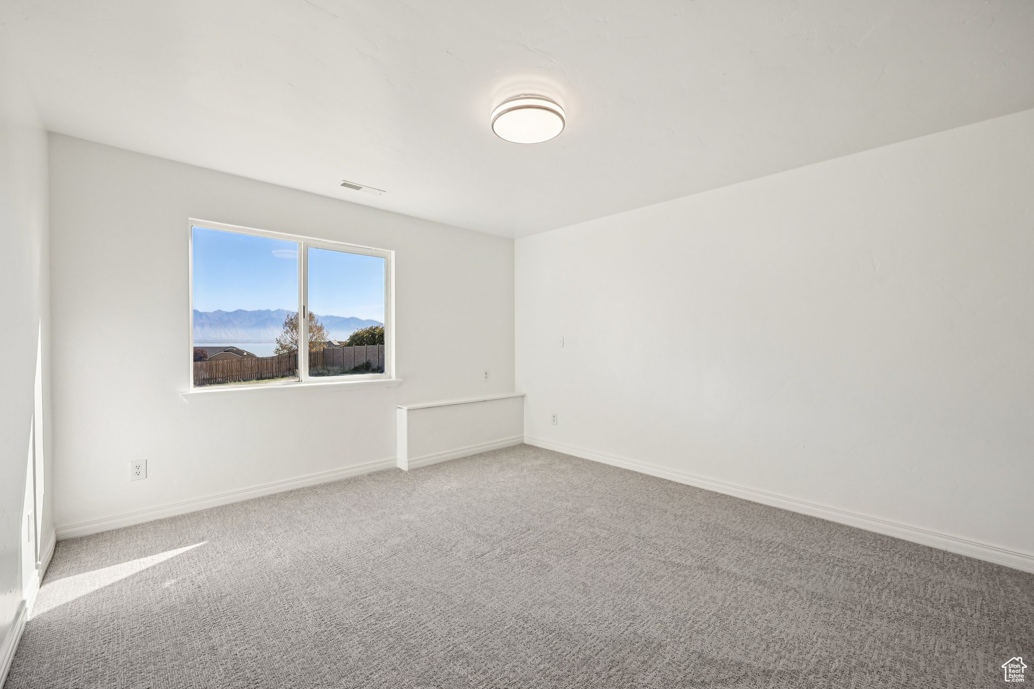 LAKE MOUNTAIN ESTATES - Residential