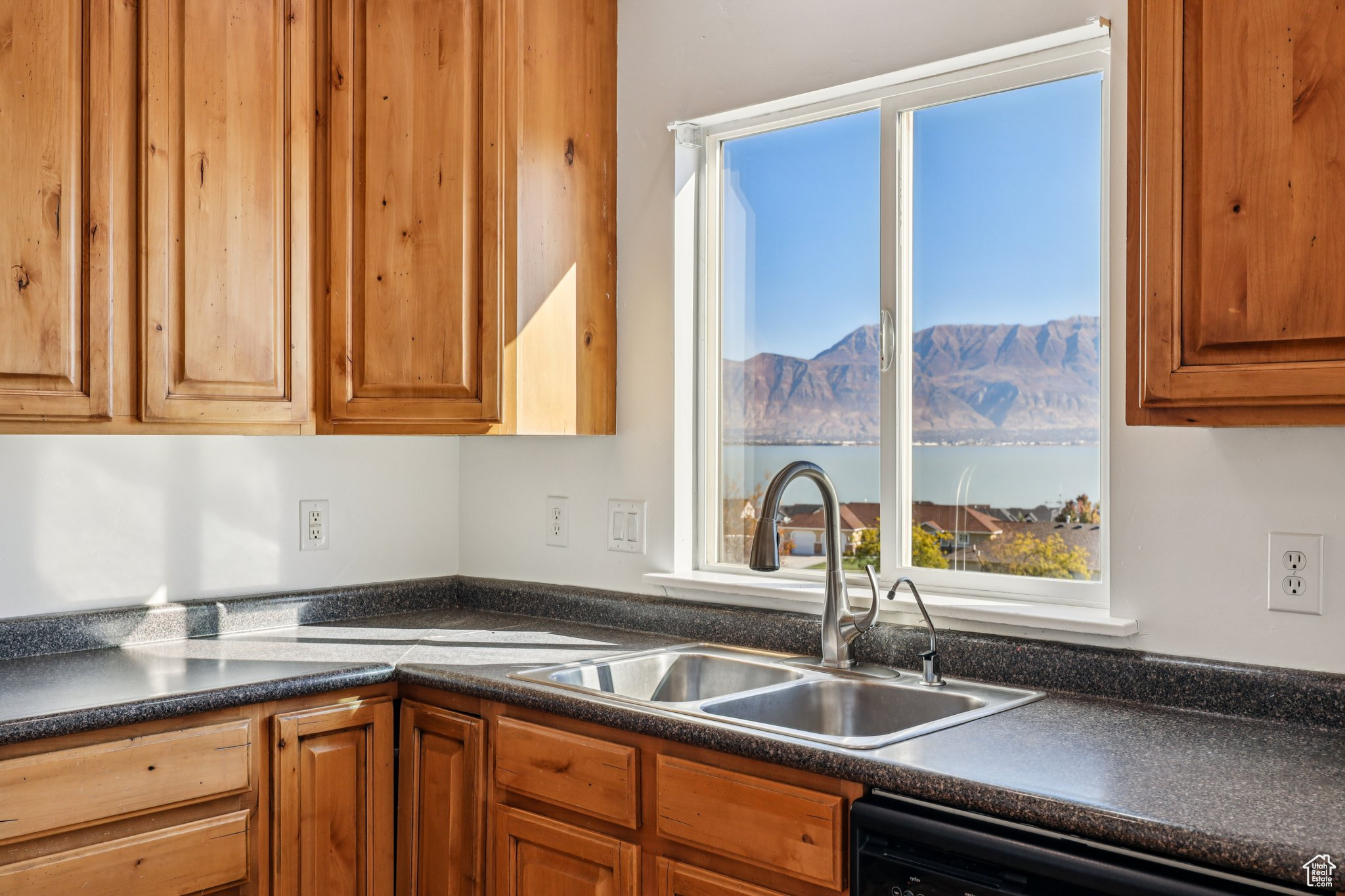 LAKE MOUNTAIN ESTATES - Residential