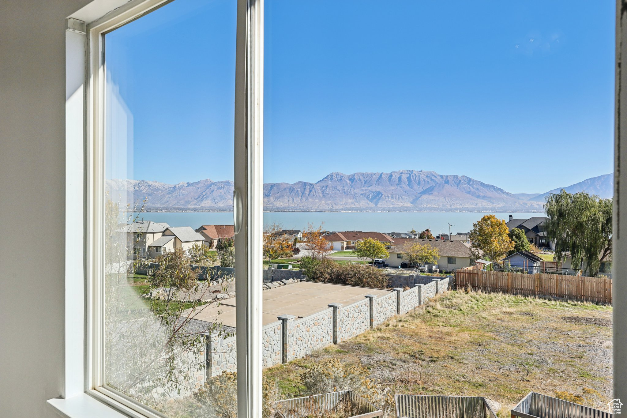 LAKE MOUNTAIN ESTATES - Residential