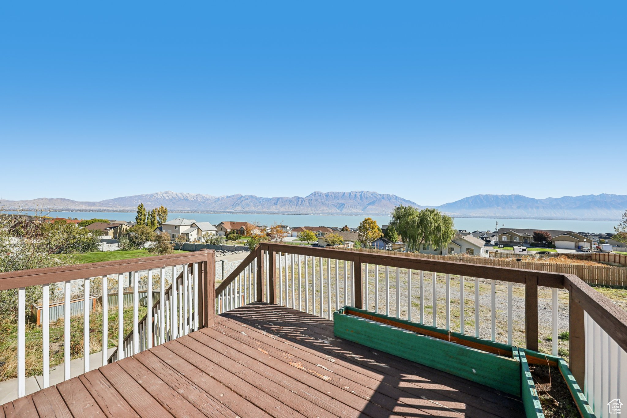 LAKE MOUNTAIN ESTATES - Residential