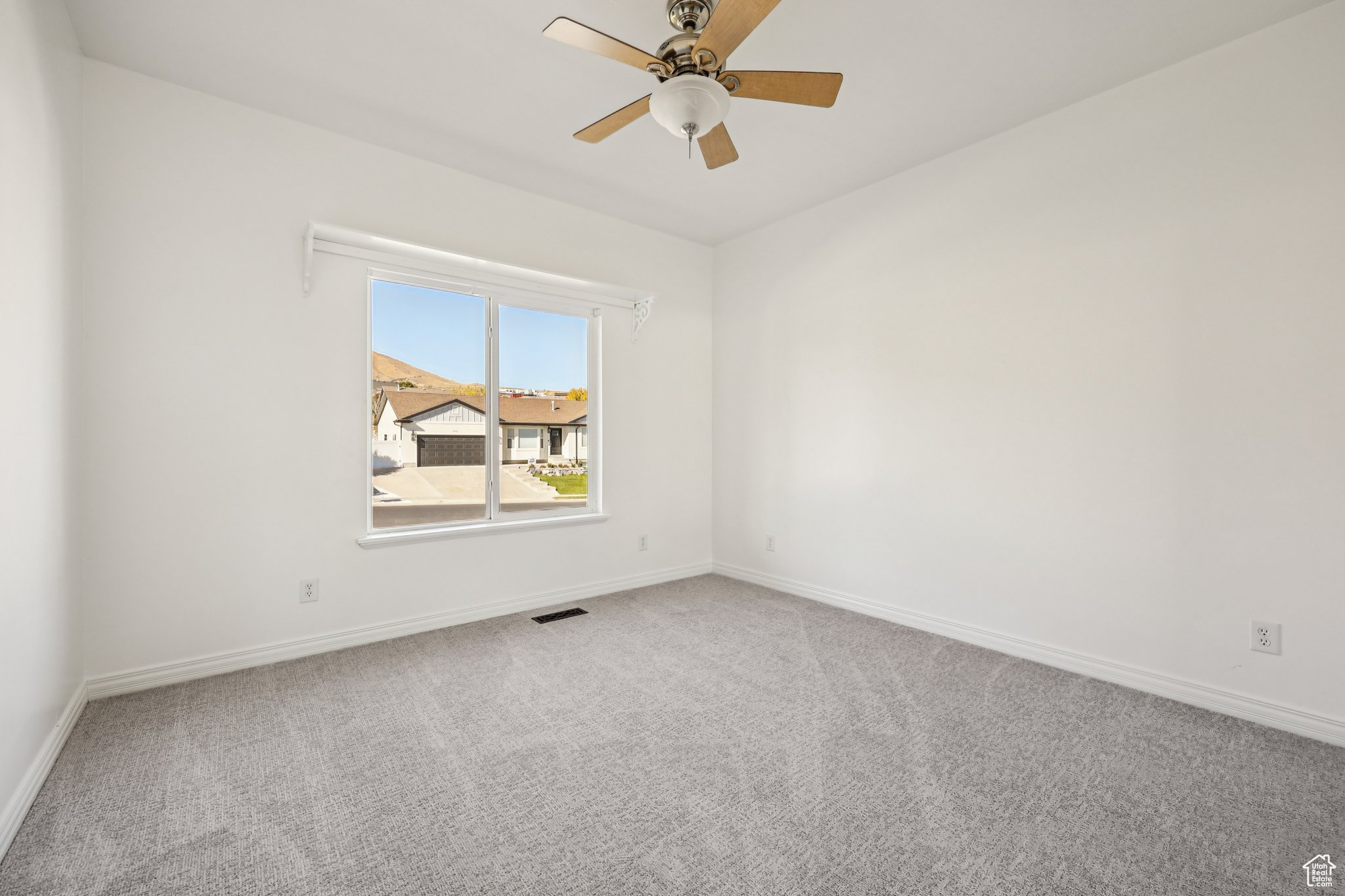 LAKE MOUNTAIN ESTATES - Residential