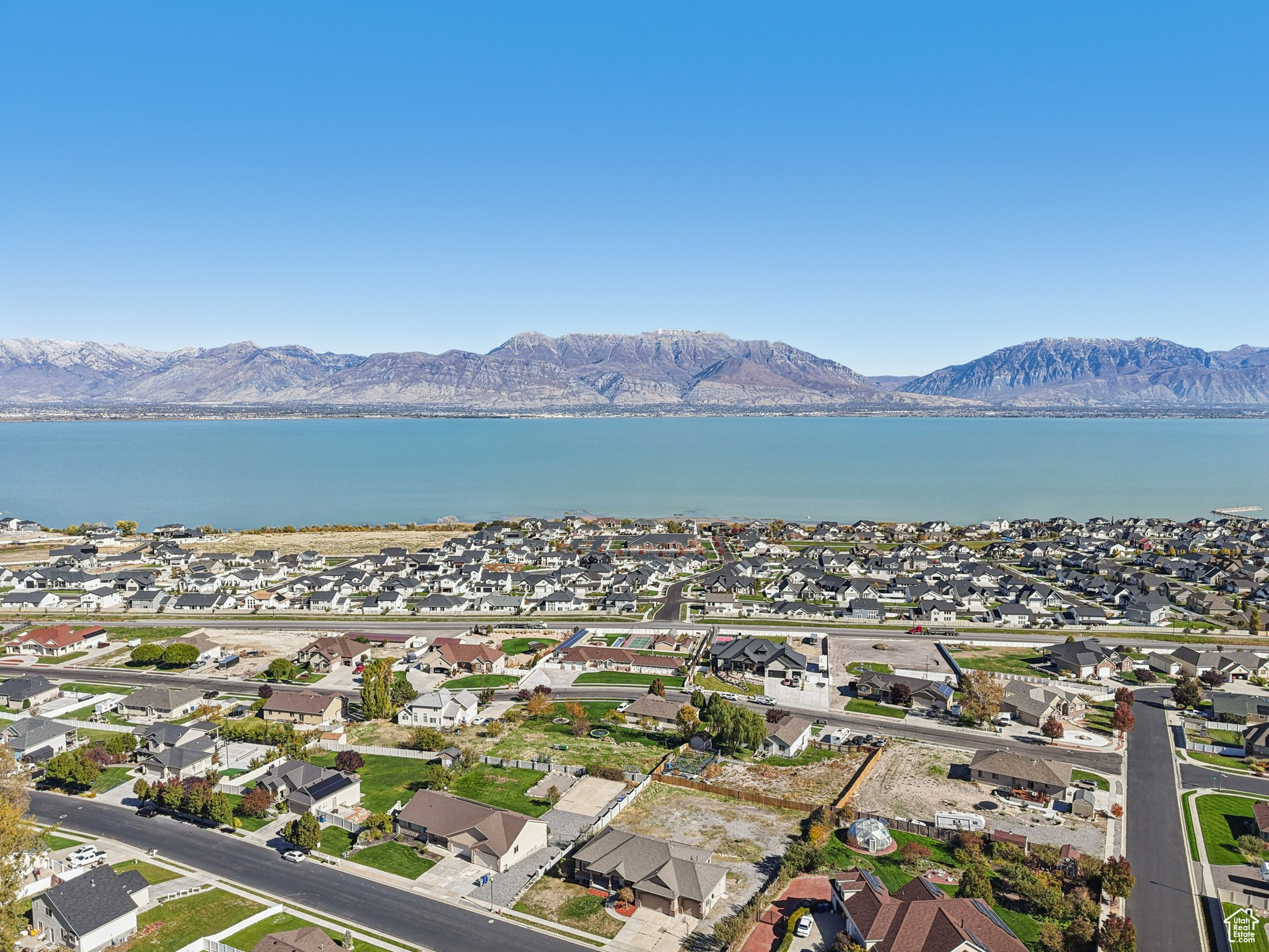 LAKE MOUNTAIN ESTATES - Residential