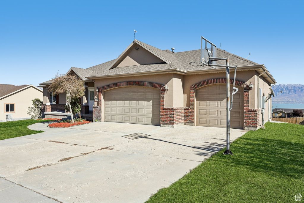 Photo of 3766 S LAKE MOUNTAIN DR, Saratoga Springs, UT 84045 (MLS # 2119160)