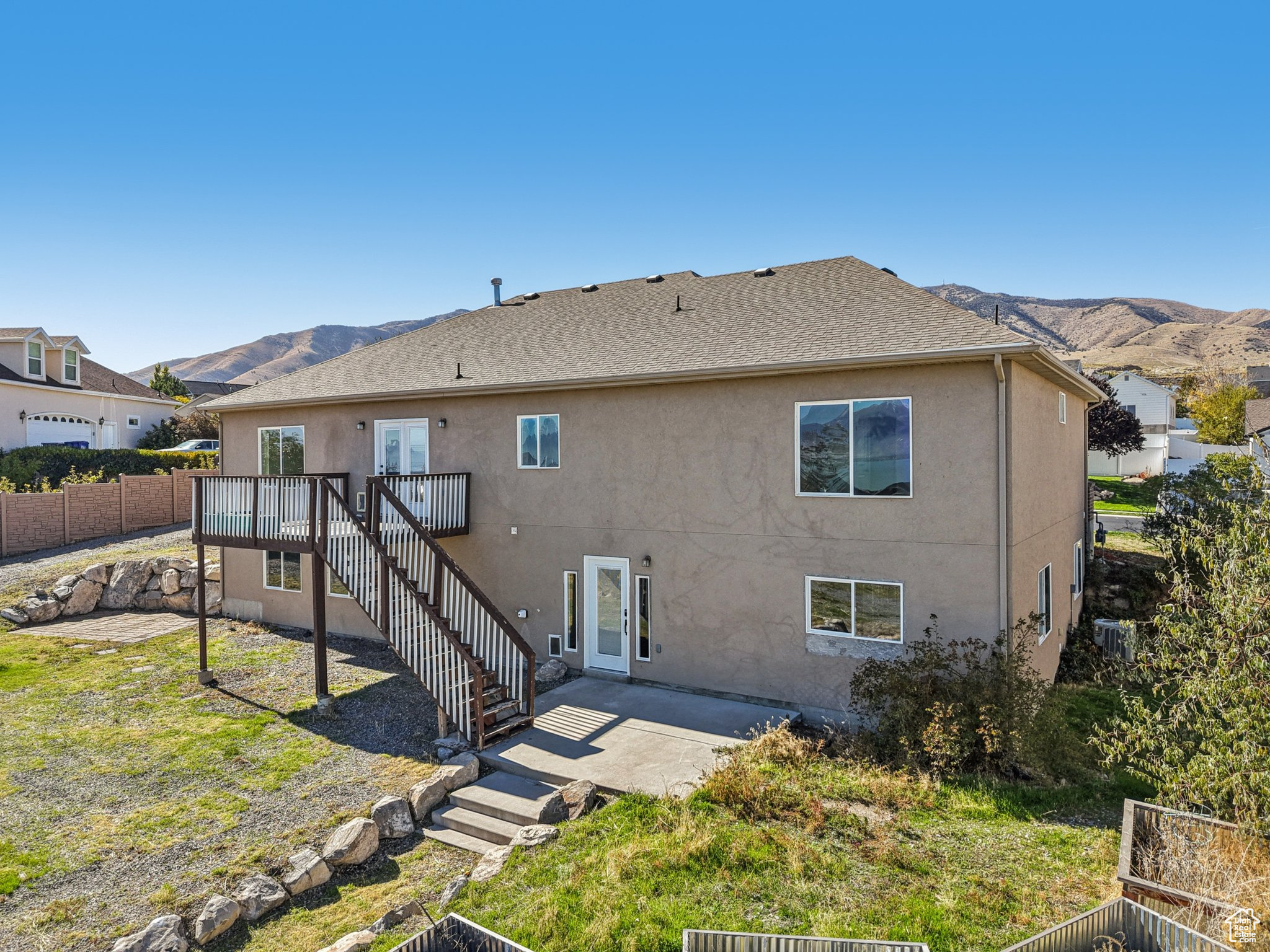 LAKE MOUNTAIN ESTATES - Residential