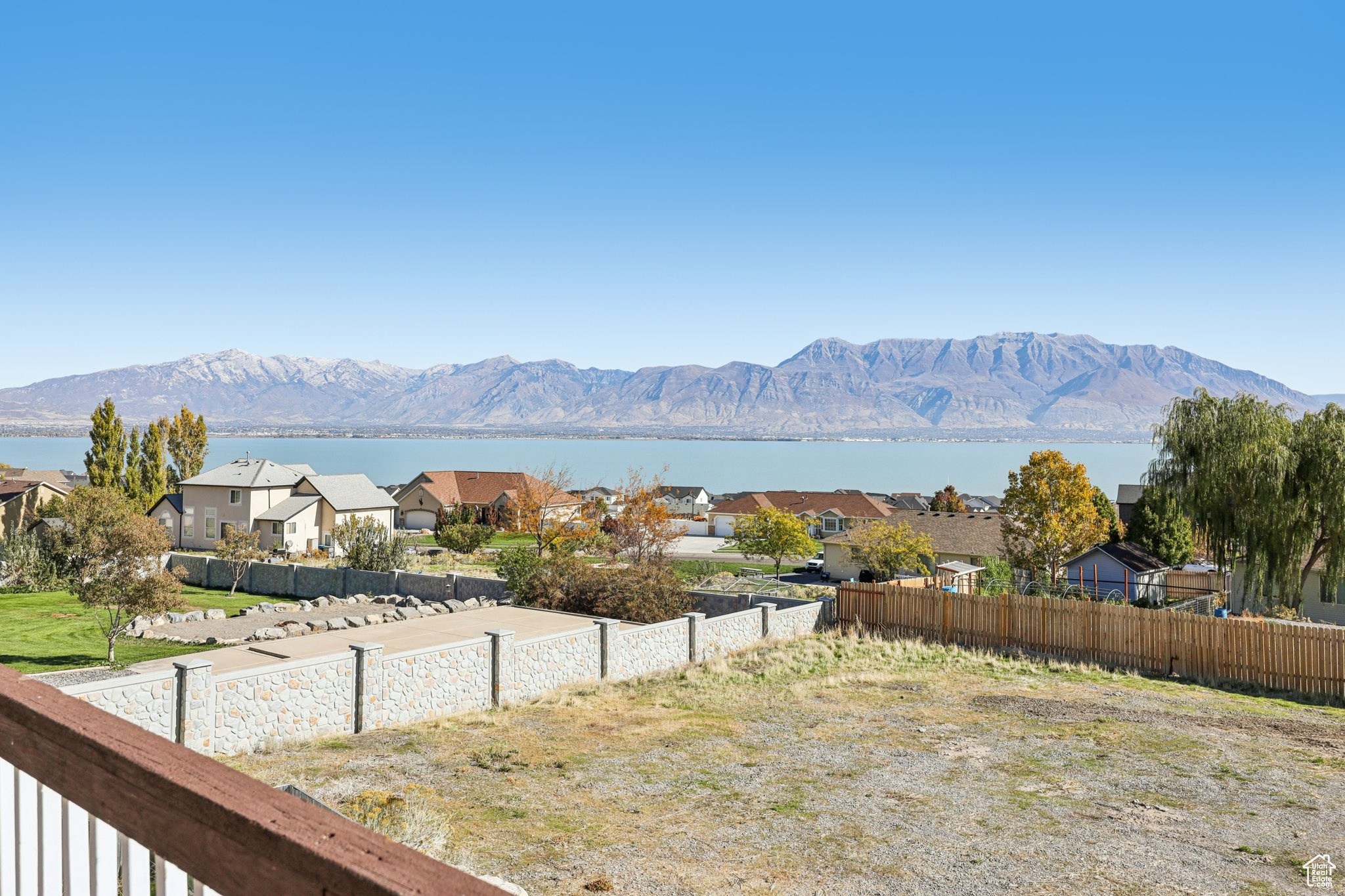 LAKE MOUNTAIN ESTATES - Residential