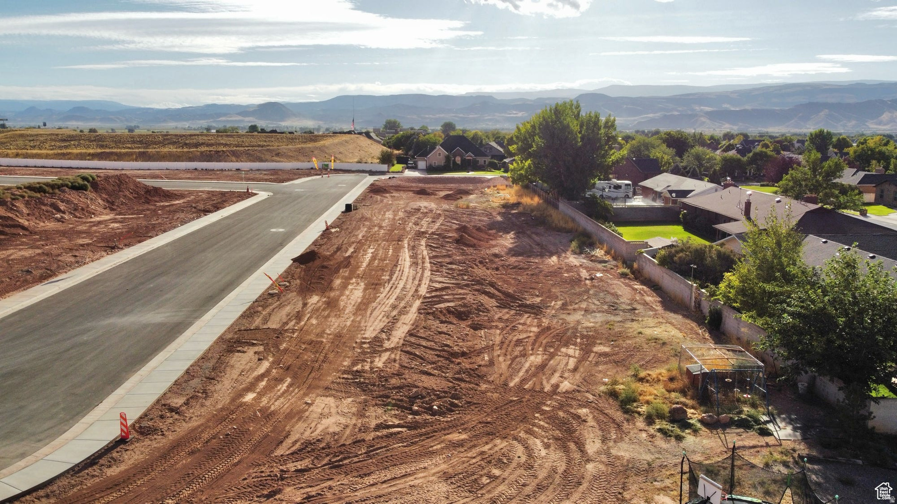 COTTONWOOD CORNER - PHASE 1 - Land