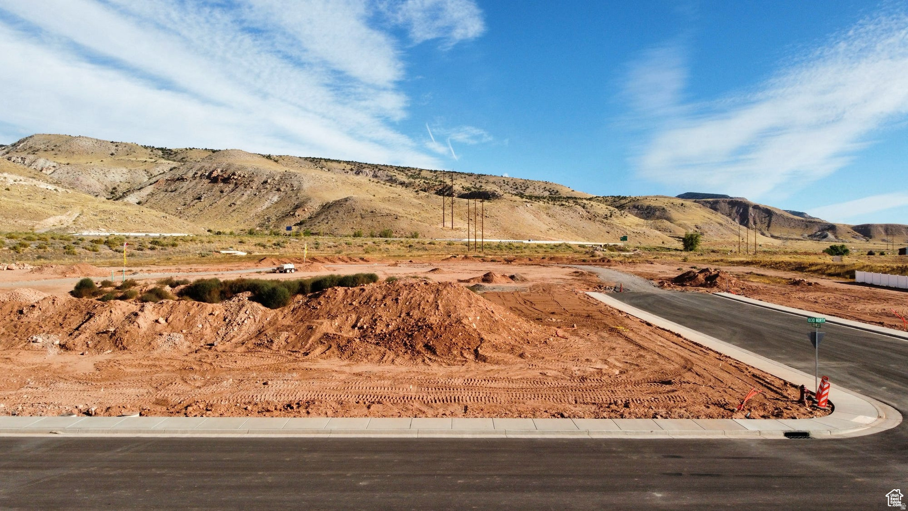 COTTONWOOD CORNER - PHASE 1 - Land