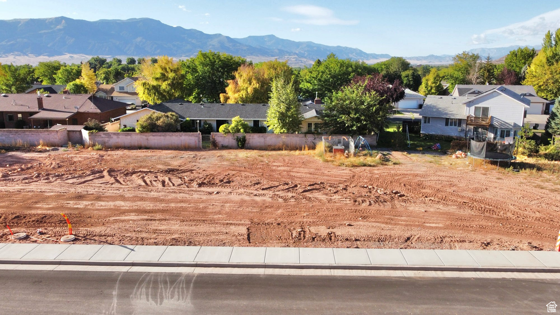 COTTONWOOD CORNER - PHASE 1 - Land