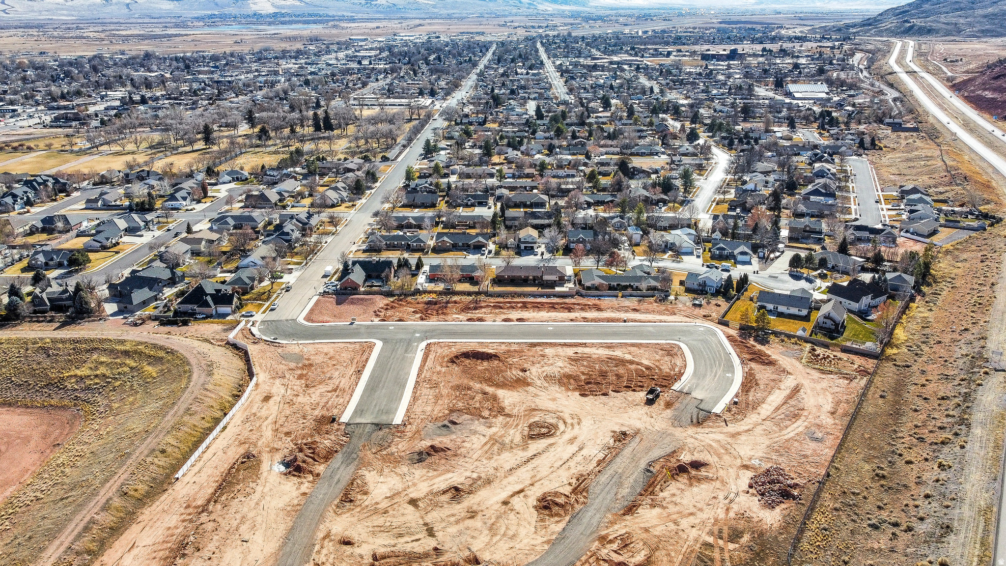 COTTONWOOD CORNER - PHASE 1 - Land