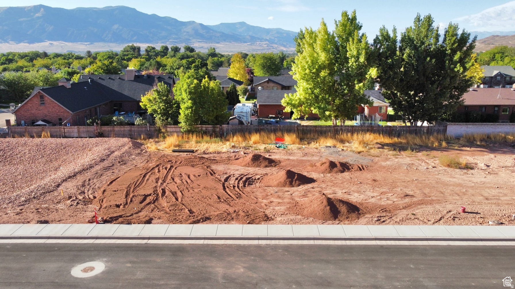 COTTONWOOD CORNER - PHASE 1 - Land