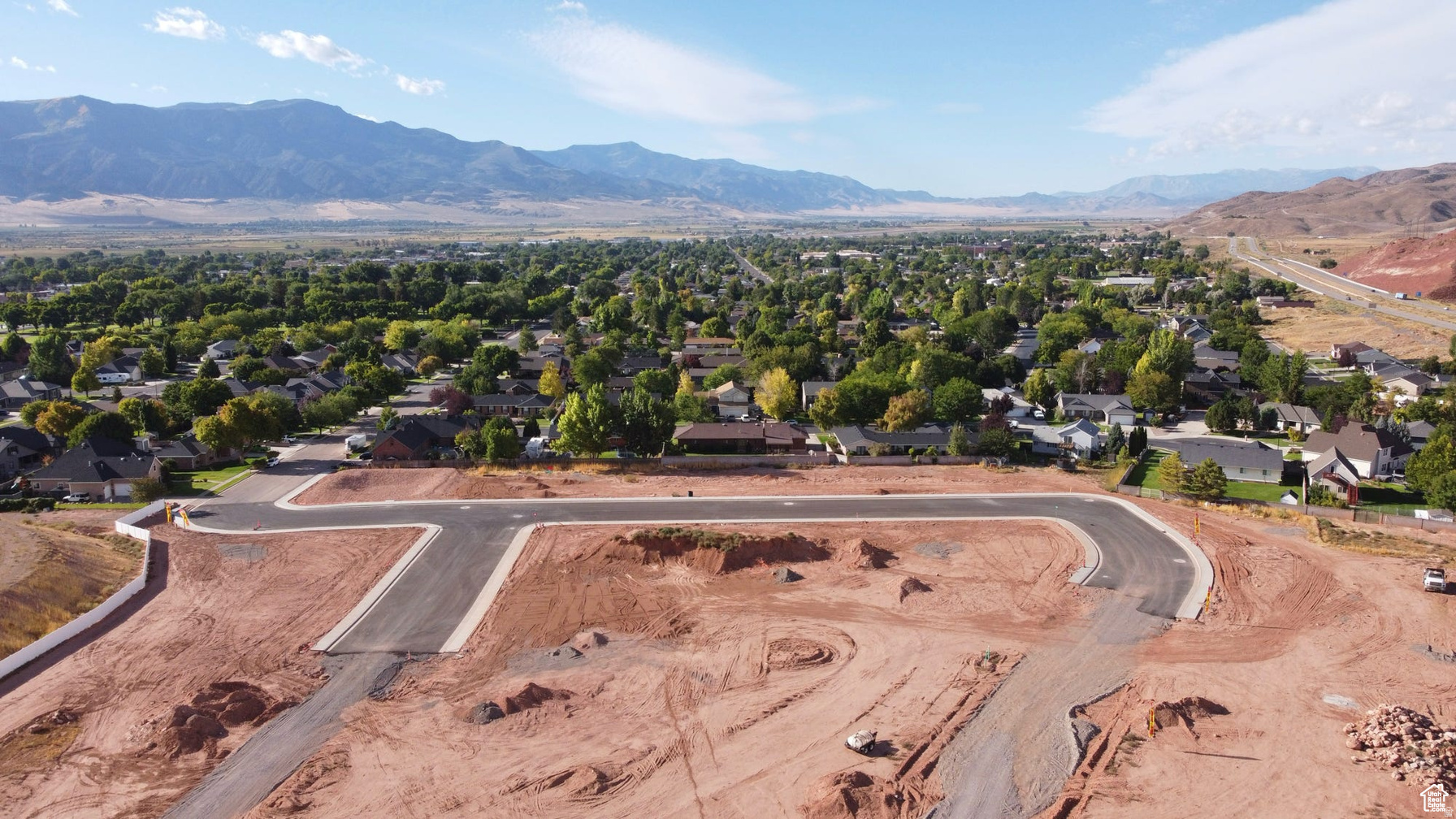 COTTONWOOD CORNER - PHASE 1 - Land