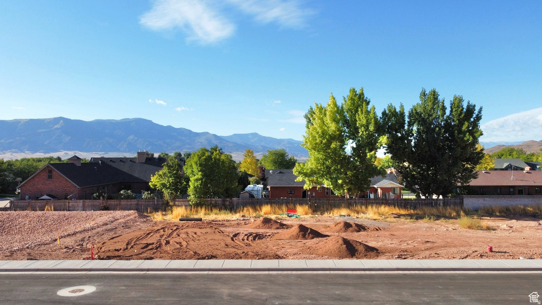 COTTONWOOD CORNER - PHASE 1 - Land