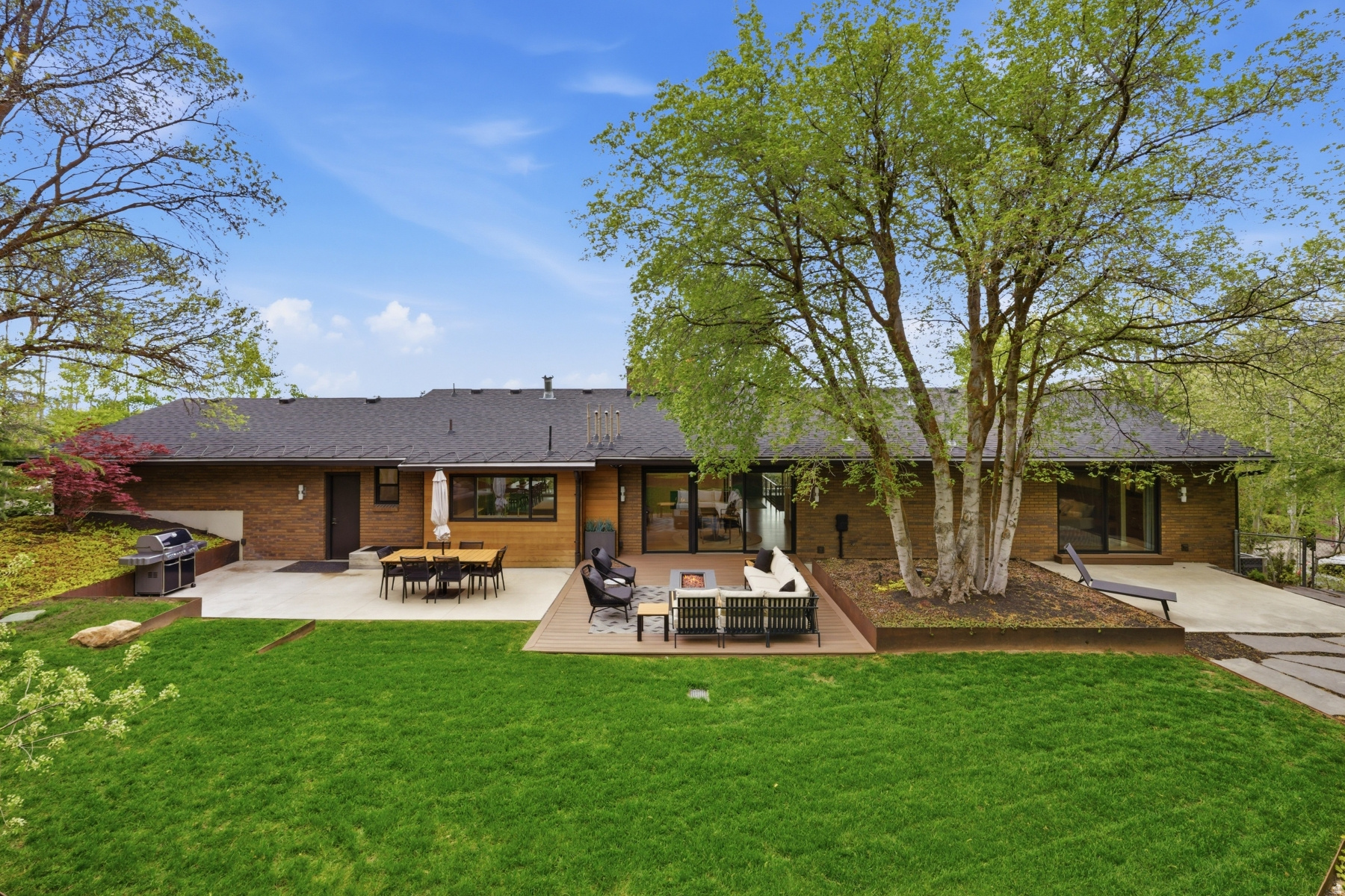 MT OLYMPUS COVE - Residential