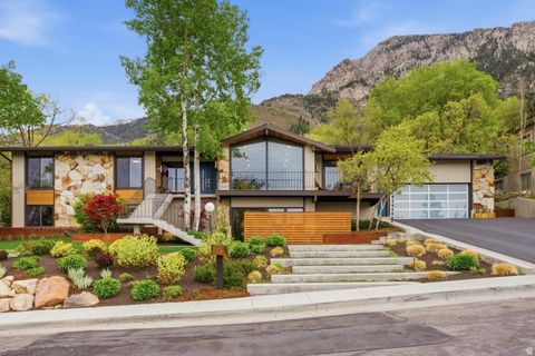 Photo of 4411 S COVECREST DR, Salt Lake City, UT 84124 (MLS # 2152664)