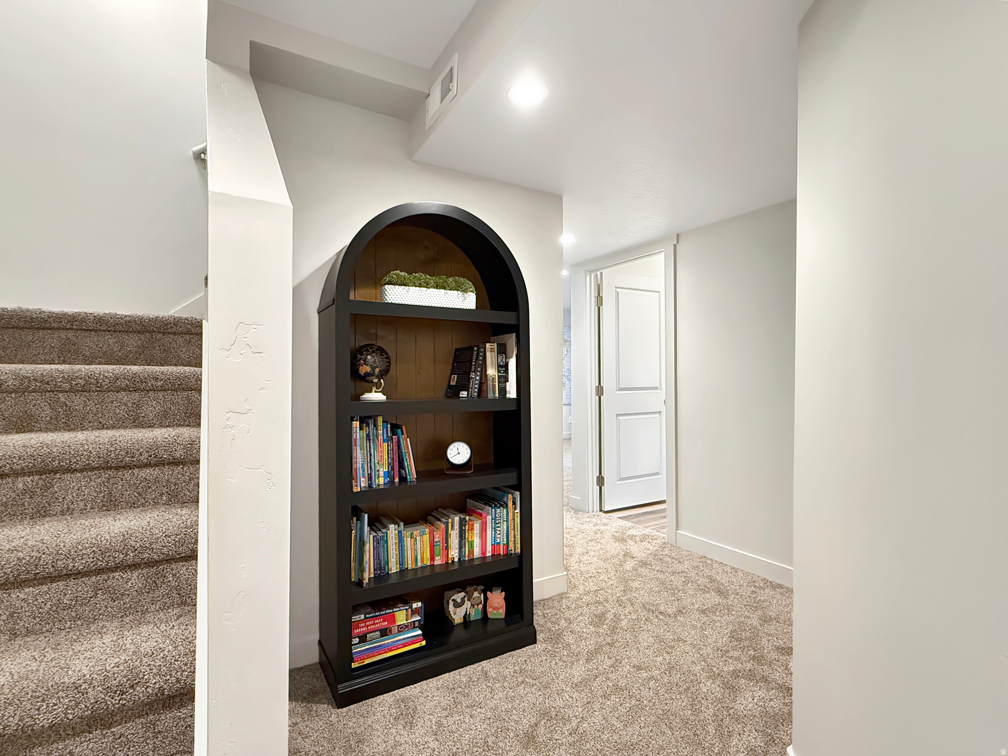 MAPLETON VILLAGE - Residential