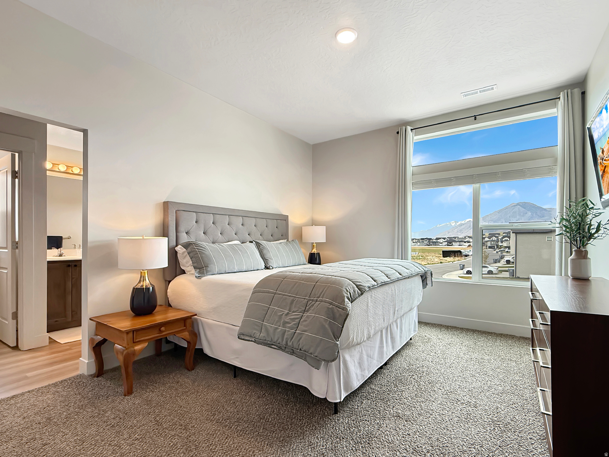 MAPLETON VILLAGE - Residential