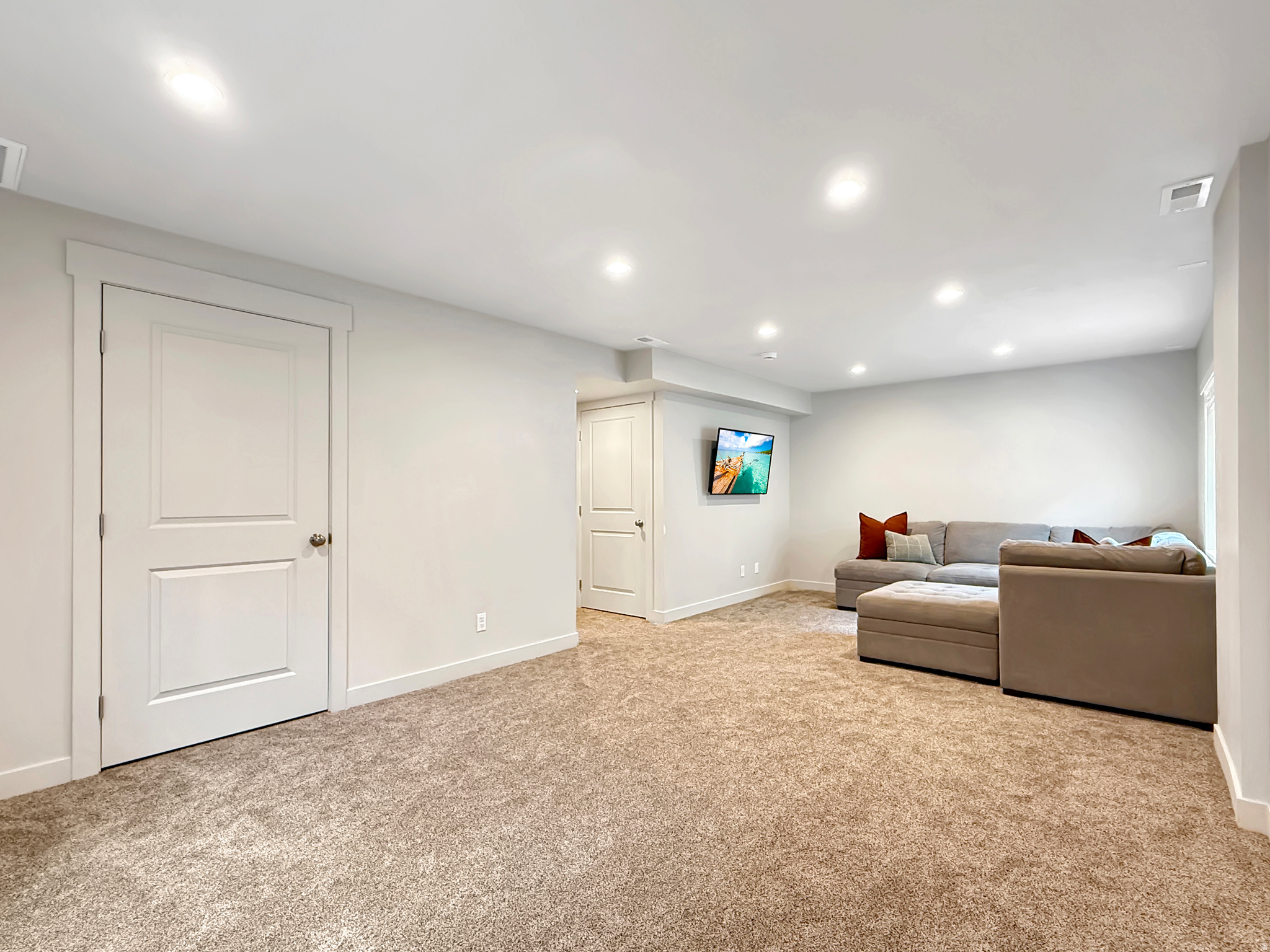 MAPLETON VILLAGE - Residential