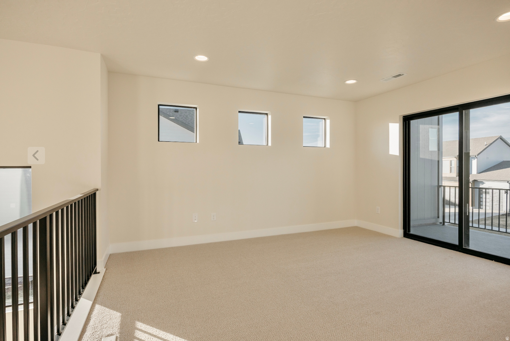 THE CROSSING - Residential