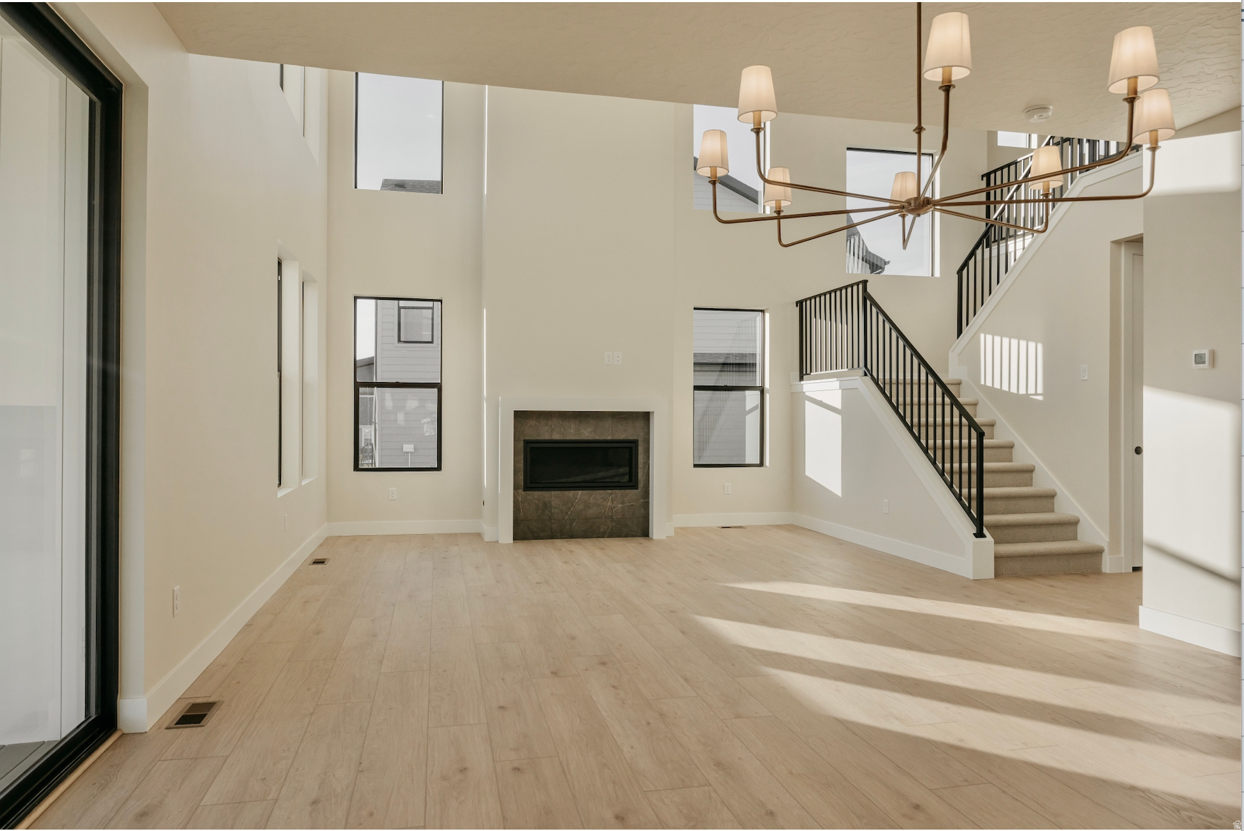 THE CROSSING - Residential