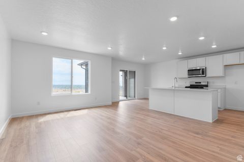 Tiny photo for 331 E GLENCOE DR #1092, Lehi, UT 84048 (MLS # 2116809)