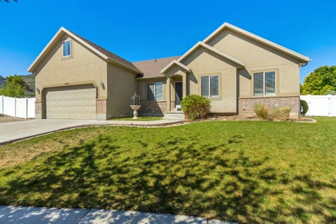 Homes For Sale - 14178 S Desert Creek Cir<br/> Herriman, UT 84096