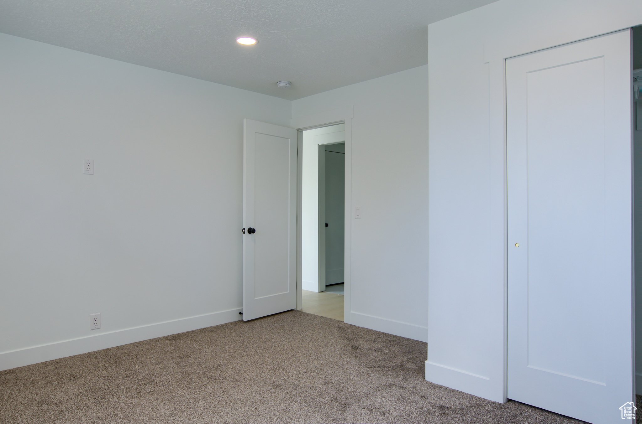 5370 S Skeeswood Cir, Taylorsville, Utah image 14