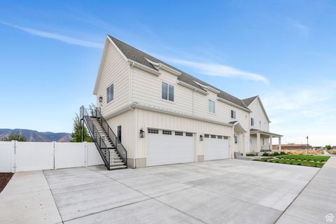 Tiny photo for 415 S 1200 W, Mapleton, UT 84664 (MLS # 2115681)
