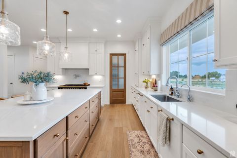 Tiny photo for 415 S 1200 W, Mapleton, UT 84664 (MLS # 2115681)